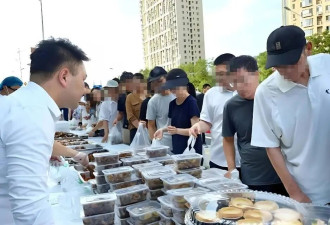 没想到退休了，反倒能随便吃上家门口的五星级酒店了