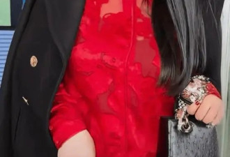 李湘到底经历了什么，一年时间胖了两个自己？去年还是美美瘦瘦的啊！