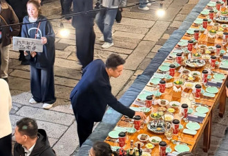 乌镇大佬聚会:刘欢满头银发,谭松韵嫩了,瘦下来的郝蕾惊艳