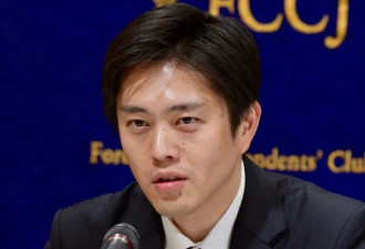 第一位女首相上台，源于一场精心策划的“奇袭”