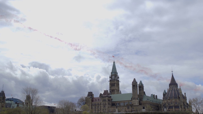 Parliament Hill grounds and the Centennial Flame - Canada.ca