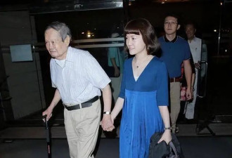 杨振宁去世才4天，令人担忧的事发生了！翁帆同学昔日言论被扒