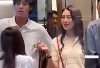 54岁李嘉欣日本购物被偶遇，皮肤白皙透亮优雅贵气