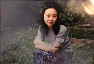 54岁闫妮新剧路透曝光，她皮松肉垮老到不敢认