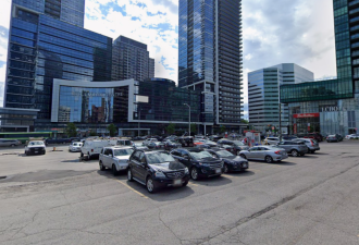 Yonge/Sheppard路口要堵炸! 一条车道和人行道将封闭8个月!