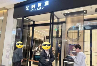 “不存钱了”，年轻人买爆“新三金”