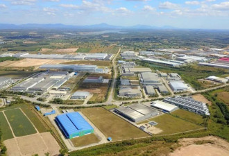 他3次自杀，50岁出家，70岁裸捐200亿