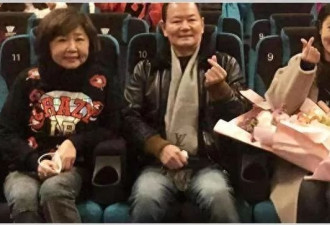 林心如父母办金婚酒宴，林心如粘爸爸