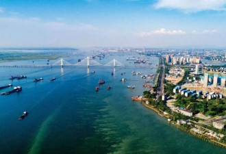 一座江城，把110亿“砸”进江里