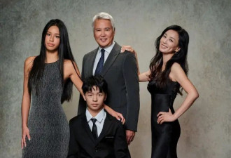 张庭晒一家四口，儿女颜值身高出众，15岁林希曈长成国际范小辣妹