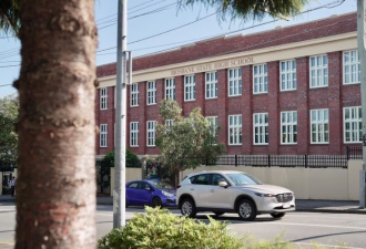 离谱! 澳洲高考突曝“大翻车”8所学校学错知识点