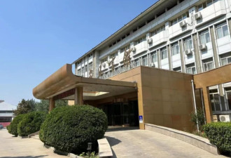 宾馆里刑讯逼供 “指居”者死亡 11名办案人员被判刑