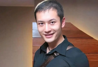 黄晓明头发稀疏显秃顶 脸上有斑褶子多 手控制不住发抖