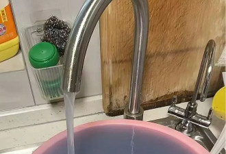 居民反映自来水中有蓝色沉淀物 或为马桶洁厕灵回流