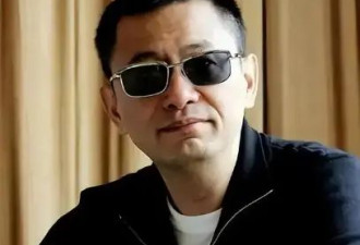 王家卫聊天录音曝光：对金靖开黄腔，说唐嫣太装