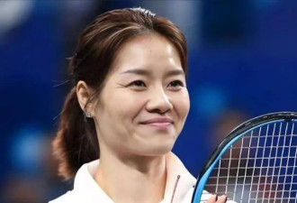 42岁李娜近照，退役后越变越漂亮，儿女双全