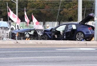 周六凌晨宾顿两车相撞致一人当场死亡，现场惨不忍睹