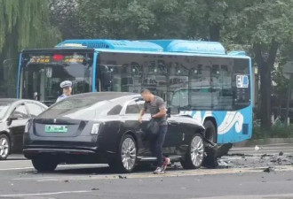 一切都结束了 陈震280万甩卖劳斯莱斯