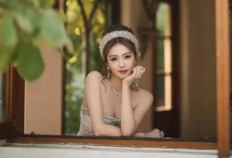 白鹿穿白色抹胸裙露出事业线！犹如美神魔鬼身材性感火辣