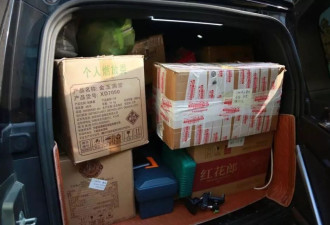 大连80岁老人三年花费40万元，买了近万件！