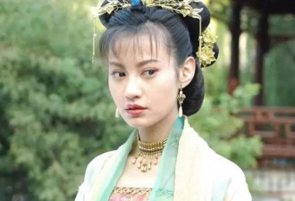杨雪晒16岁女儿，有有完美避开爸爸普通基因