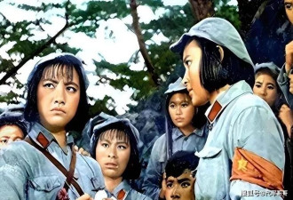 定居美国78岁回国“捞金”，她凭啥被称“人民艺术家”