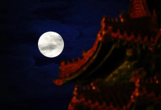 年度最大“超级月亮”来了！今晚记得抬头看