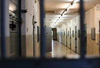 走线华人一入境就被抓 关近2年 ICE拒放人
