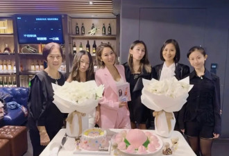洗米嫂45岁生日全家聚会，娘家人罕见现身，姐妹同框长得都像母亲
