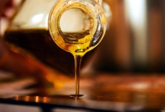 网络疯传每日喝橄榄油效益 营养师分享实测结果