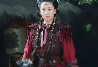 考古｜苗圃被称内娱无代餐！巅峰期隐退嫁大19岁富商，如今儿女双全成人生赢家