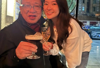 许绍雄77岁生忌女儿发文悼念，晒父女温馨合照，称这几日好不真实