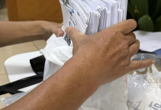 广东保安和AI对话半年!打印50万字聊天记录讨说法