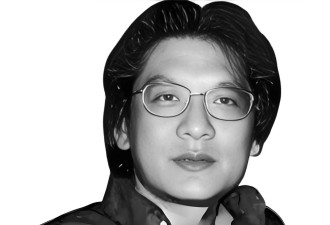 刘晓庆真狠！正牌男友不给她创造价值，扫地出门