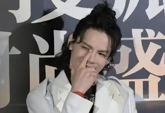 向太曝何超琼给她道歉，澄清向佐欠债一事，他“人傻钱多”总被骗