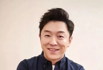 51岁百亿影帝黄渤如今的现状，给所有人提了个醒