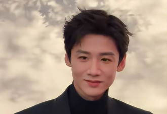 北京这一夜,被"全裹"出镜的郭晶晶惊艳,不穿暴露礼服却艳压群芳