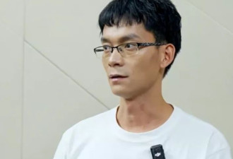 曾高考16次，36岁唐尚珺开始直播带货