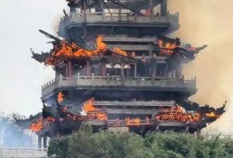 “南朝四百八十寺”之永庆寺起火楼阁仅剩框架 官方:仿古建