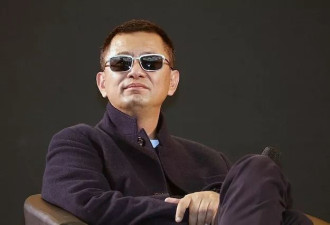 王家卫说了啥“涉疫情不当言论” 网民忧“繁花”下架