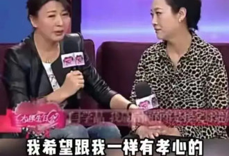 闫学晶带病直播，恶心想吐无法站立，面容憔悴，只能由儿子代劳
