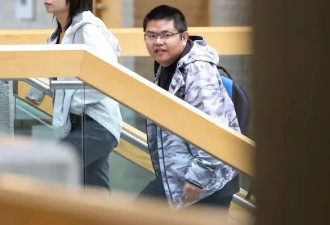 华人博士连续出庭4天，申请中国大学职位的目的是“以防万一”