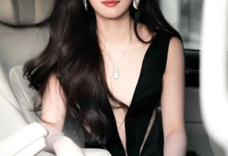 卢昱晓穿深V短裙开到腰！露出事业线大美腿性感撩人