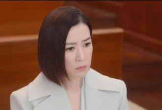 《新闻女王2》滤镜太猛？网友称过度磨皮和美白！黄宗泽白到没皱纹！