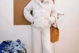 松弛感穿搭正当时，看“熟龄姐姐”如何演绎自信之美