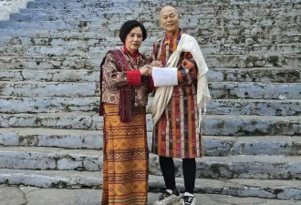 弥补遗憾！港圈恩爱夫妻不丹拍婚照,男方四度患癌