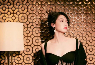 宋茜穿蕾丝胸衣露出事业线！肤白貌美曼妙身材性感撩人