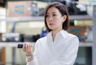 从百元到大牌，《新闻女王2》的职场穿搭，每种预算都能找到参考