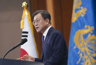 72岁文在寅转型带货博主，每周出镜推荐好书