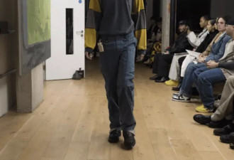 遛狗的随机穿搭，竟然也能成为时尚？